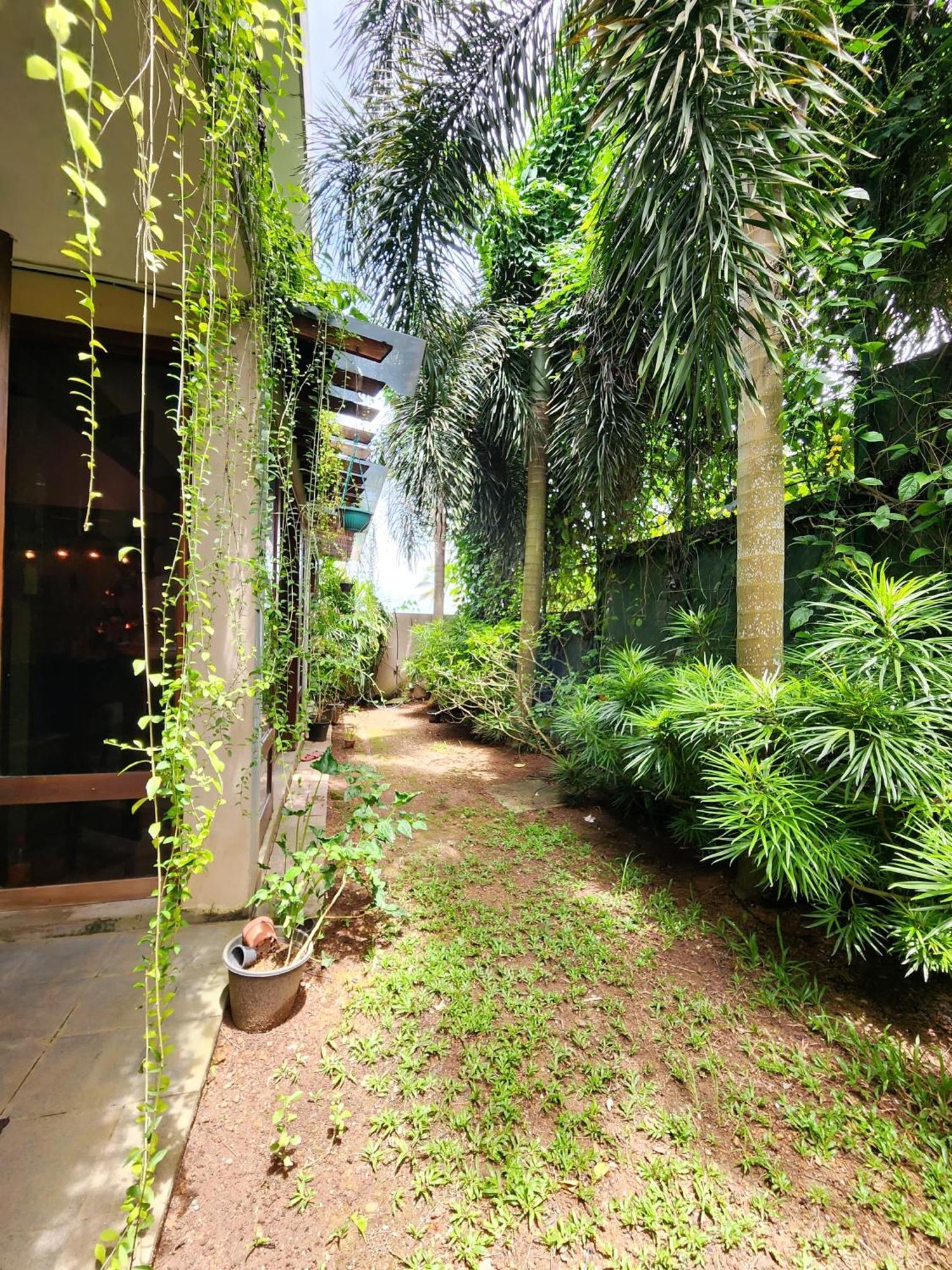 Cozy Luxury Room With Balcony View ! 拉夏吉里雅 外观 照片